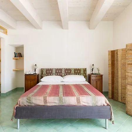Masseria Sardo ファームステイ ポッツオーリ